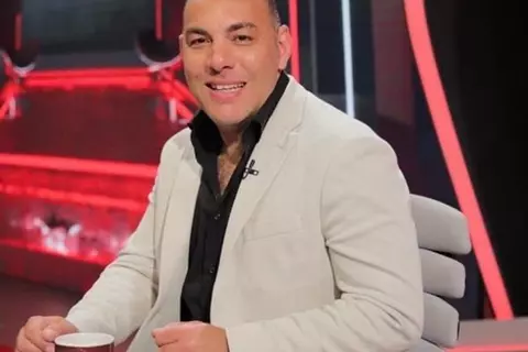 "خبرتك أن تقول رمضان كريم".. هل يقصد أحمد بلال الرد على شريف إكرامي؟